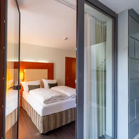 Wesel - Dein Am Rhein אוברווסל